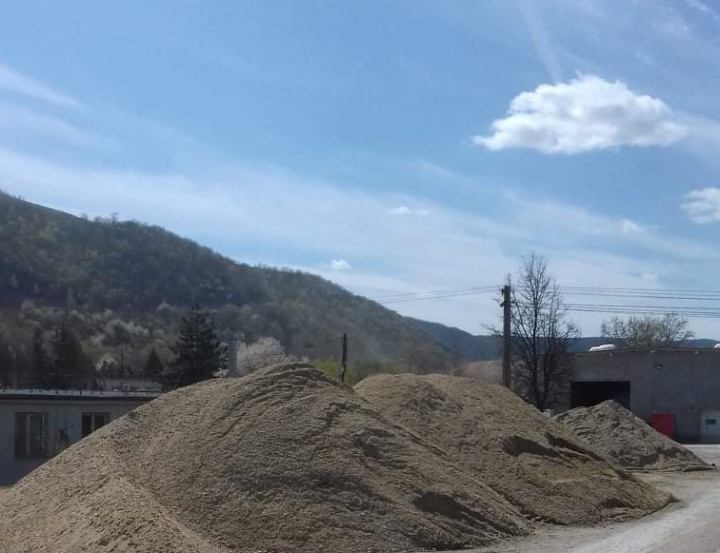 PREDAJ ŠTRKOV